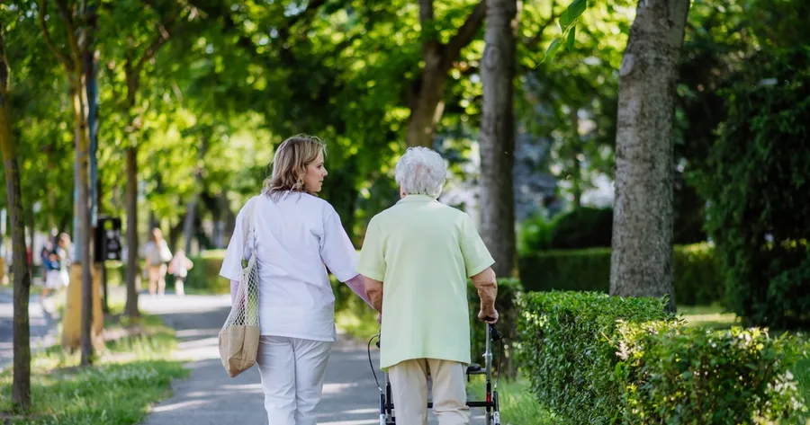 Recognizing Signs Of Dementia Symptoms And Steps For Protecting Your Mind
