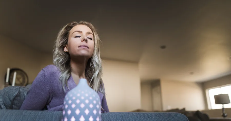 Essential Oils for Anxiety: 7 Blends That Work and Why