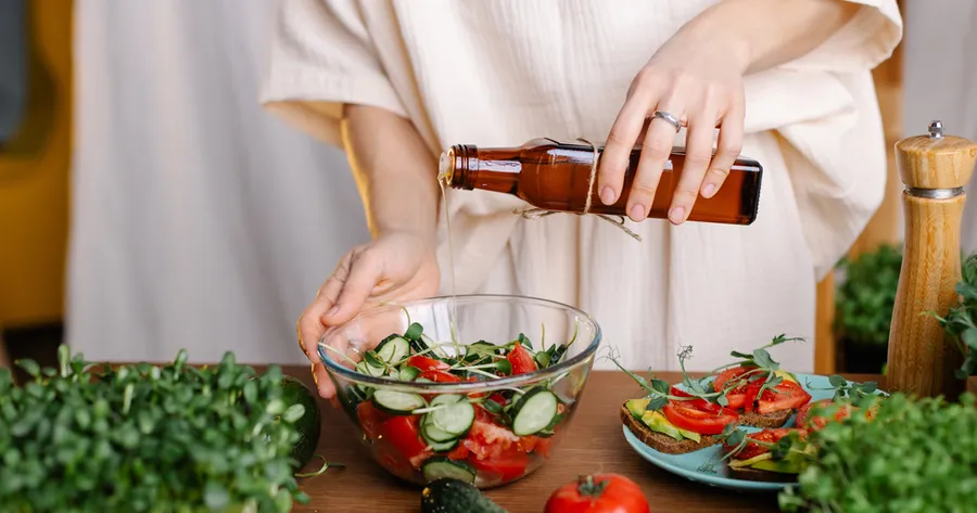 The Magic of Cold-Pressed Oils: Top Brands and Kitchen Uses