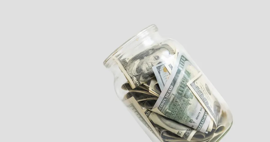 How to Build a ‘Boring Fund’ For Emergencies, Breakups, and Flat Tires
