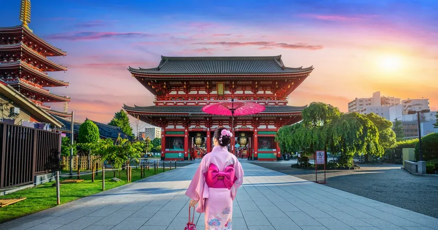 Cultural Etiquette: What to Know Before Visiting Foreign Countries