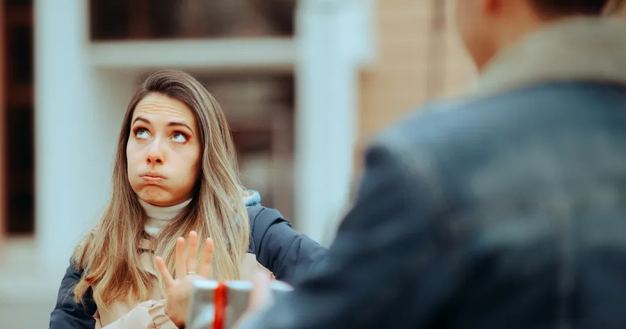 Boundaries 101: A Guide to Establishing Limits Respectfully