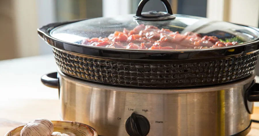 How to Build a Weekly Grocery Strategy Around a Slow Cooker