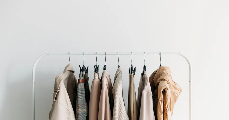 Simplify Closet Life with a Capsule Wardrobe Strategy