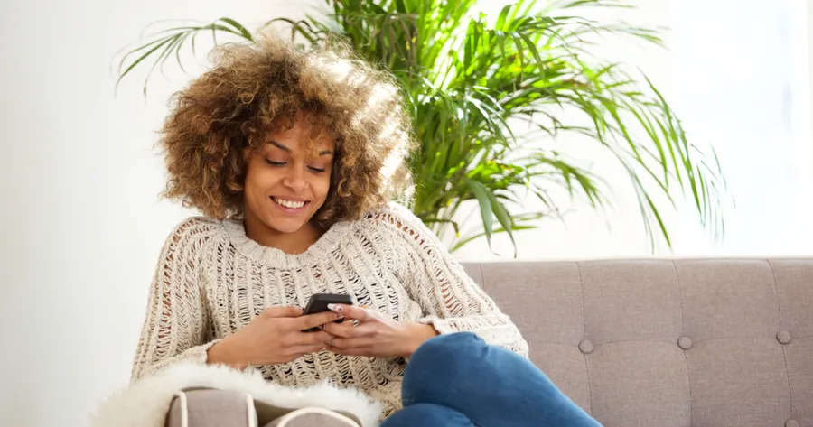 Digital Decluttering with the Minimalist Phone Movement