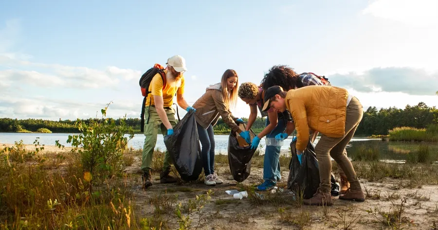 How To Organize a Community Clean-Up Day