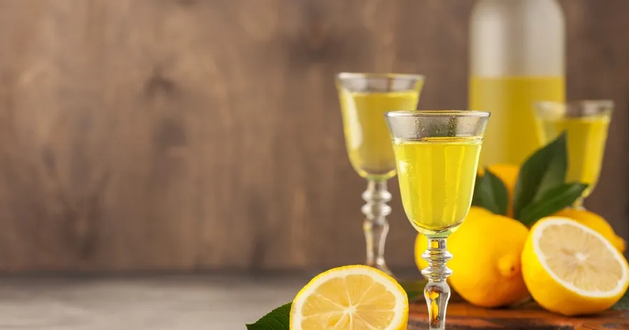 Fermentazione in Casa: Kit di Partenza per un Limoncello Italiano Autentico