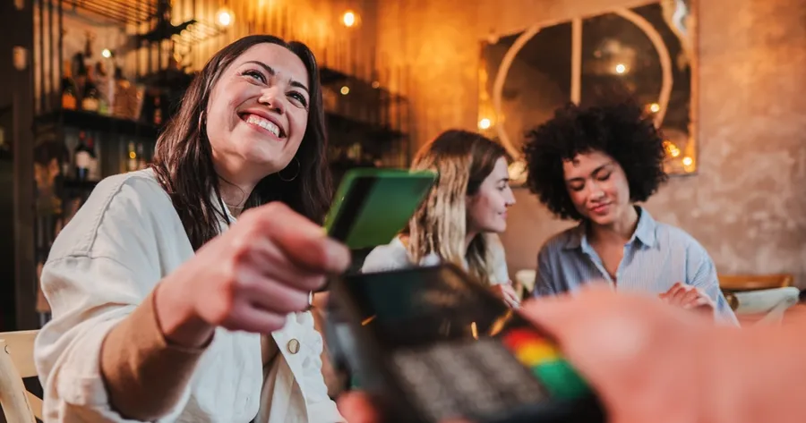 Cash vs. Card: Which One Helps You Spend Smarter?