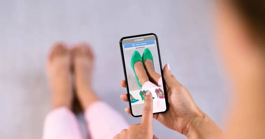 How To Shop Smarter with AI: Virtual Try-Ons, Shopping Agents, and Personalized Picks