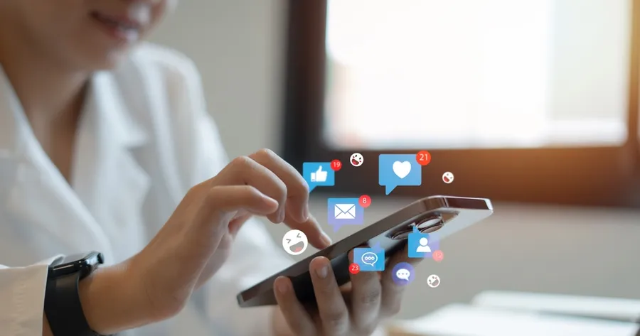 Build Your Social Media Skills with a Marketing Degree