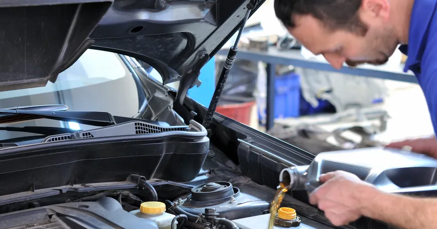 Seasonal Oil Change Specials: When to Book for the Best Savings