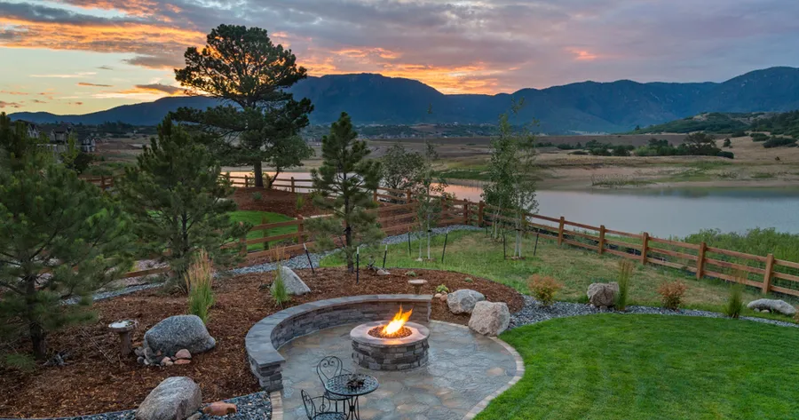 Transform Your Backyard: Creative Ideas for Outdoor Living Spaces