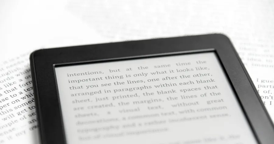From E-Ink to Foldables: The Paperless Tech Built for Real Reading