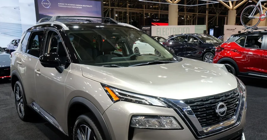 Why Seniors Choose the Nissan Rogue for Comfort