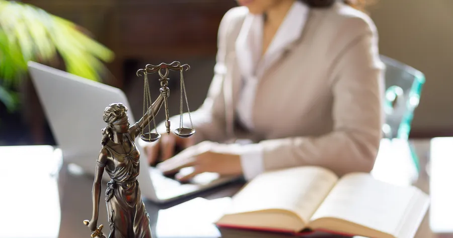 Legal Software Solutions: Benefits and Advantages