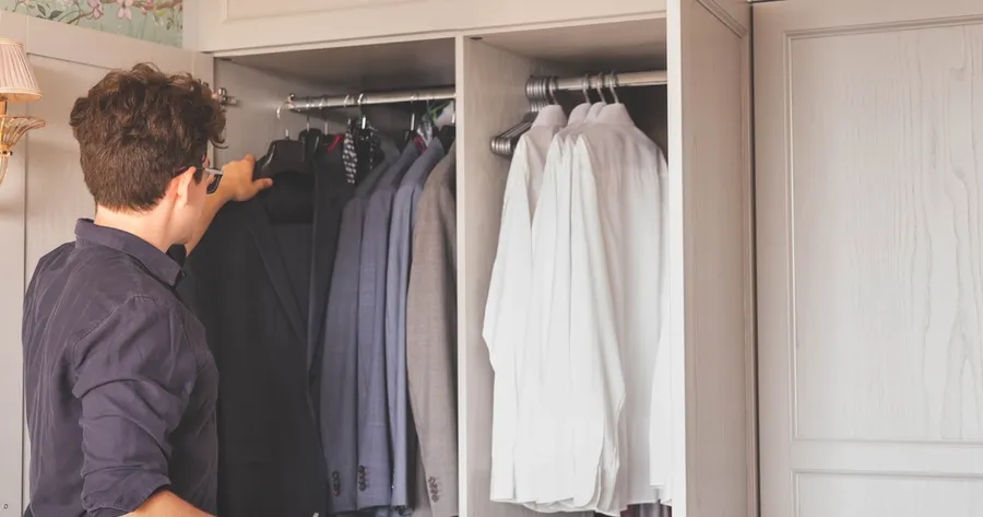 5 Closet Decluttering Rules That Simplify Your Life