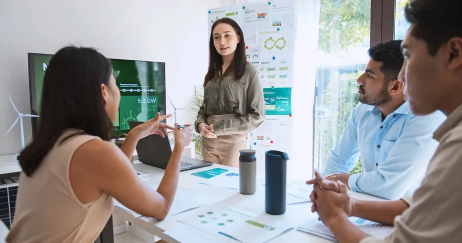 How To Lead a Meeting People Actually Want To Attend