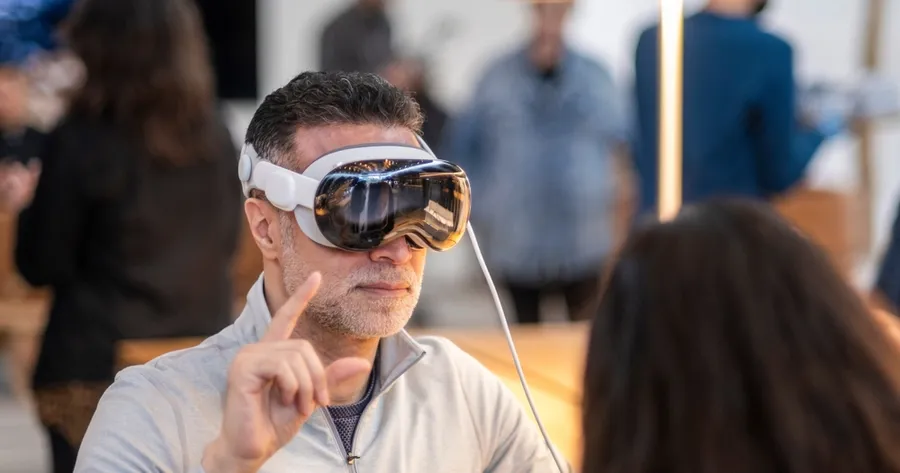 Apple Vision Pro: Can It Replace Traditional Gadgets for Everyday Use?