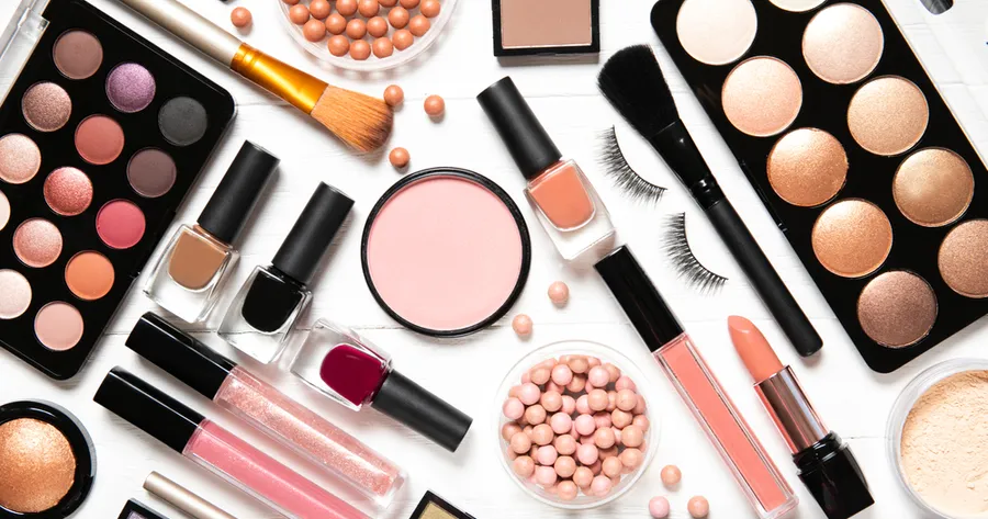 How To Host a Beauty Swap Party With Friends