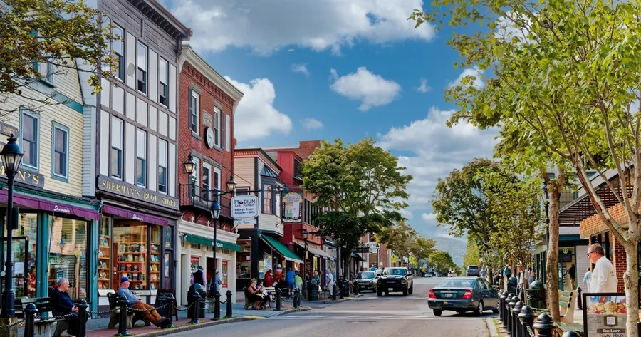 The Impact of Shopping Local for Your Community