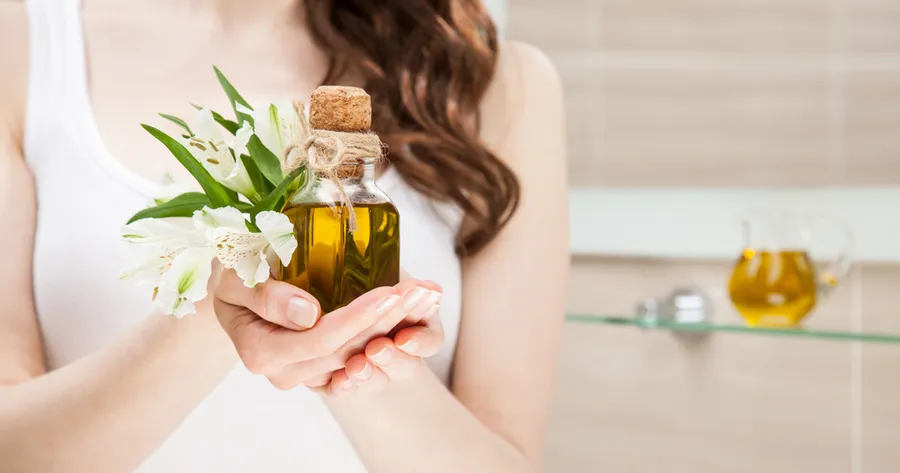 Mediterranean Beauty Habits: Olive Oil, Natural Scrubs, and Sun Care