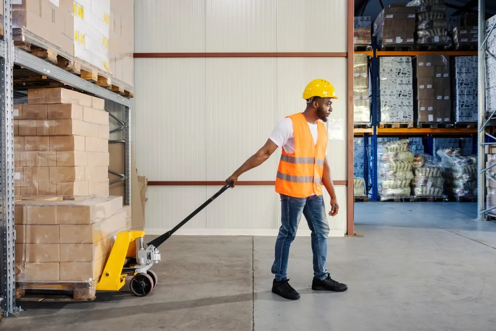 Understanding Varied Roles in Warehouse Jobs – Online Topics