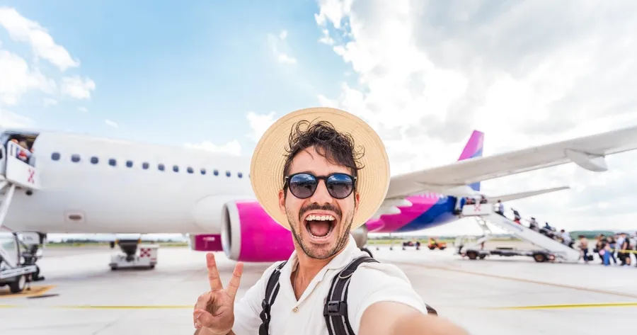 How to Score the Cheapest Flights Every Time You Book
