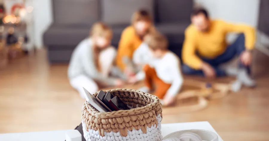Family Digital Detox: How to Organize One This Weekend