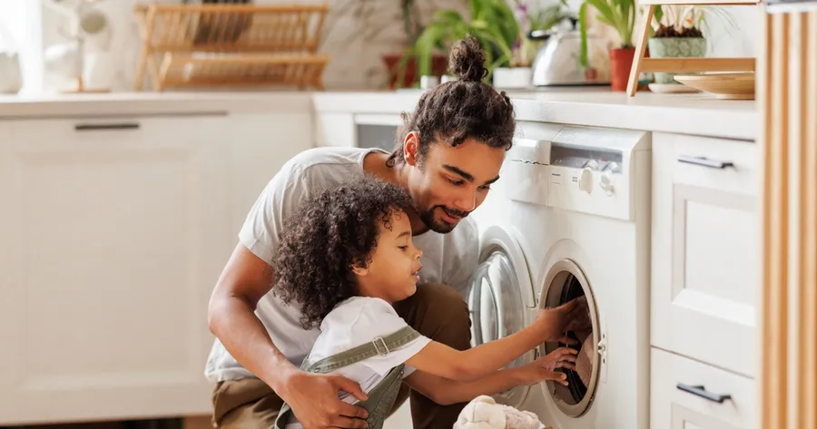 Smart Laundry Tips That Save Time, Energy, and Sanity