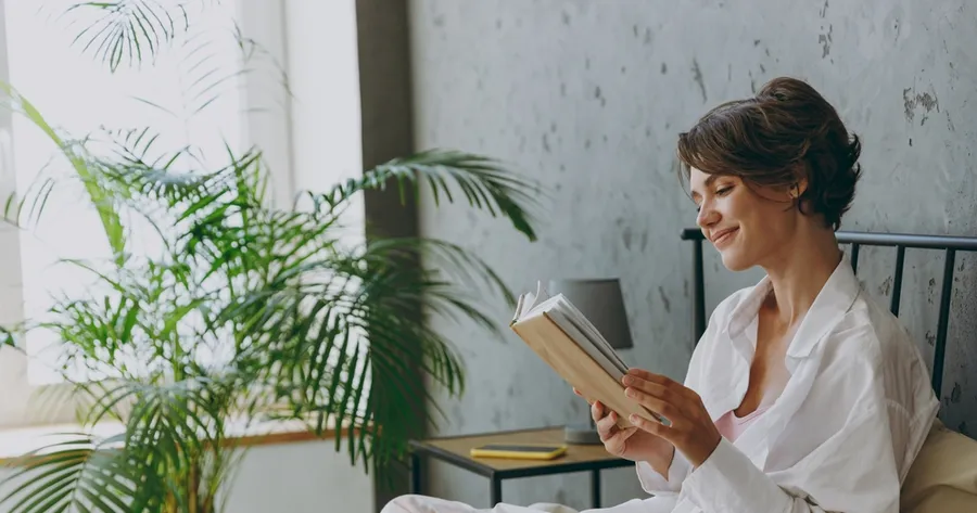 How to Declutter Your Mind Before Bed (So You Actually Sleep)