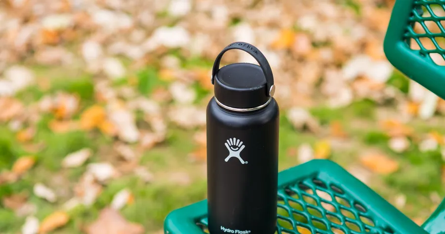 What To Know About 2025’s Trending Water Bottles