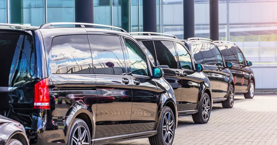 Explore Top Features of 2025’s Leading Vans