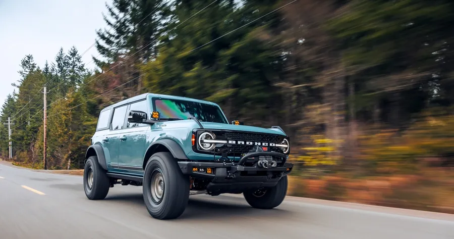 Explore the Versatile Features of the 2025 Ford Bronco