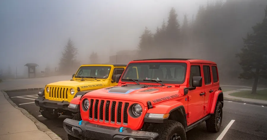 Ford Bronco vs. Jeep Wrangler: Which Off-Road SUV Reigns Supreme?