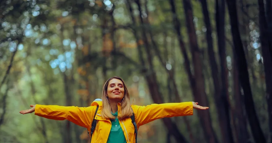 Using Shoulder Season Travel to Maximize Savings and Minimize Crowds