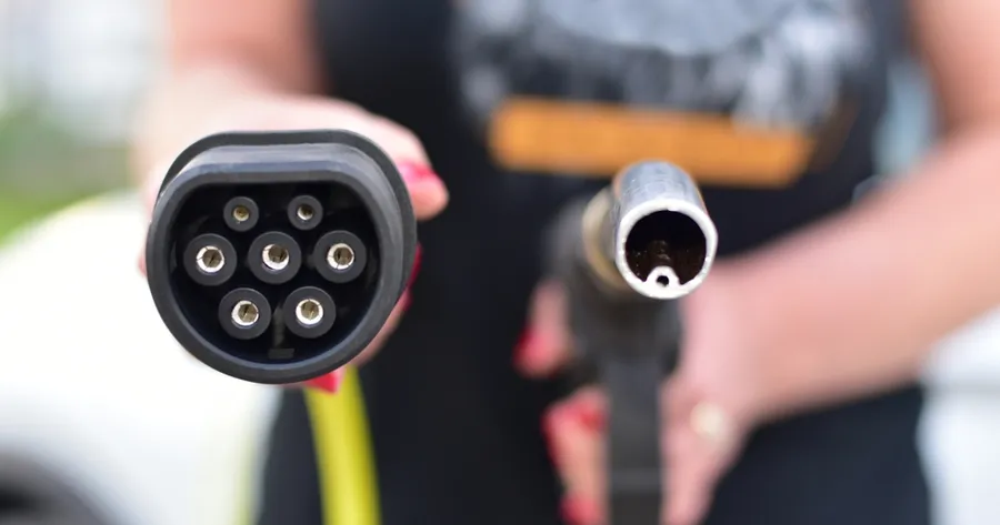 Transitioning from Gas to Electric Cars: A Step-by-Step Adoption Strategy
