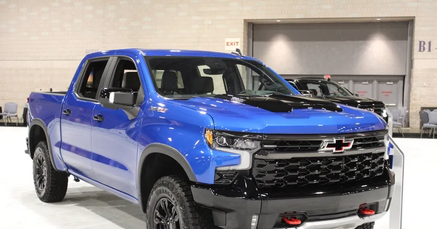 What Sets the 2025 Chevy Silverado Apart?