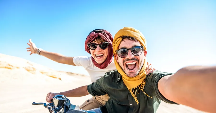 How to Avoid Tourist Traps and Travel Like a Local