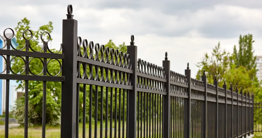 Choosing Materials for Your Fence Installation