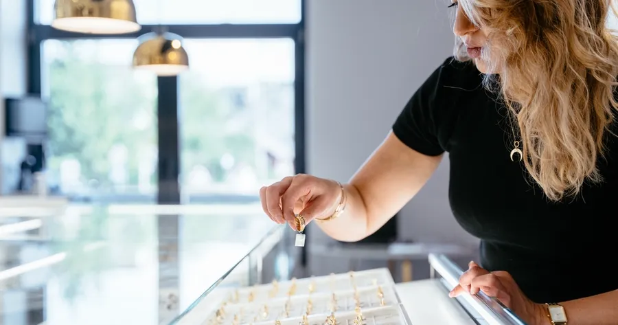 Where to Find Diamond Discounts and Deals