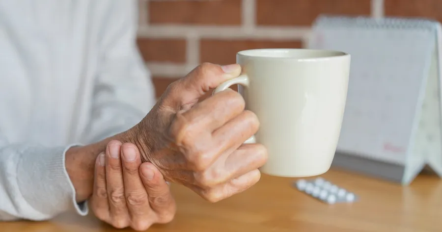 Recognizing Arthritis Symptoms and Locating a Specialist Clinic Near You