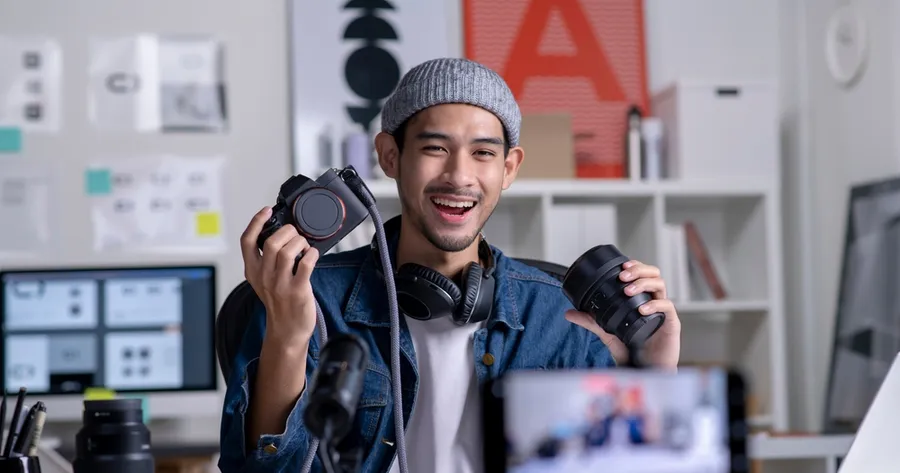 How to Become a Social Media Influencer: A Guide for the Everyday Person