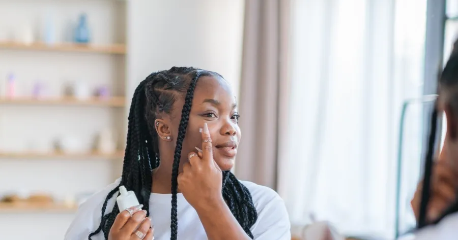 Glow Naturally: Best Skincare Ingredients for Oily and Acne-Prone Skin