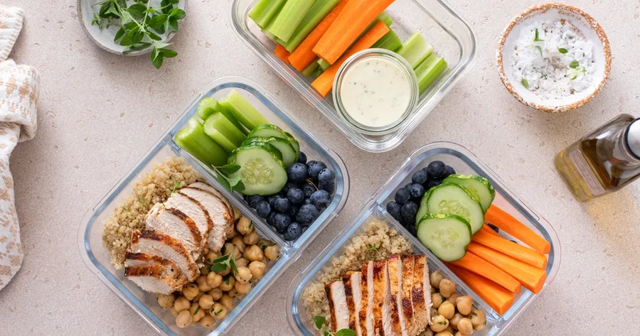 The Benefits of Meal Prepping (and How To Actually Start)