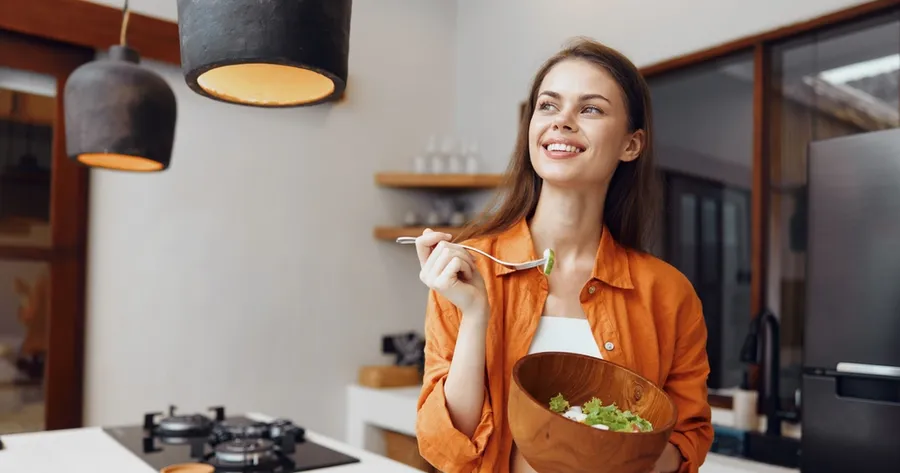 How To Stay Full Longer: Foods That Curb Hunger Naturally