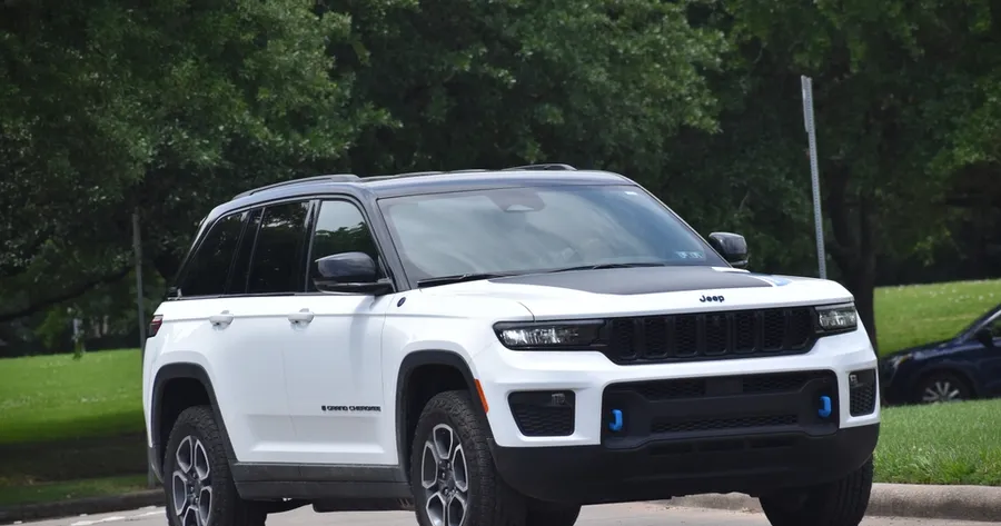 Finding Jeep Grand Cherokee 2025 Deals