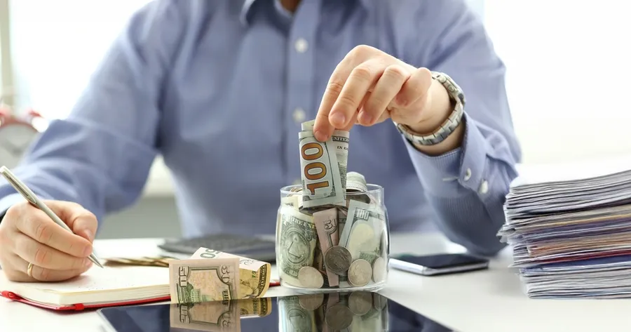 Smart Money Habits for Long-Term Financial Health