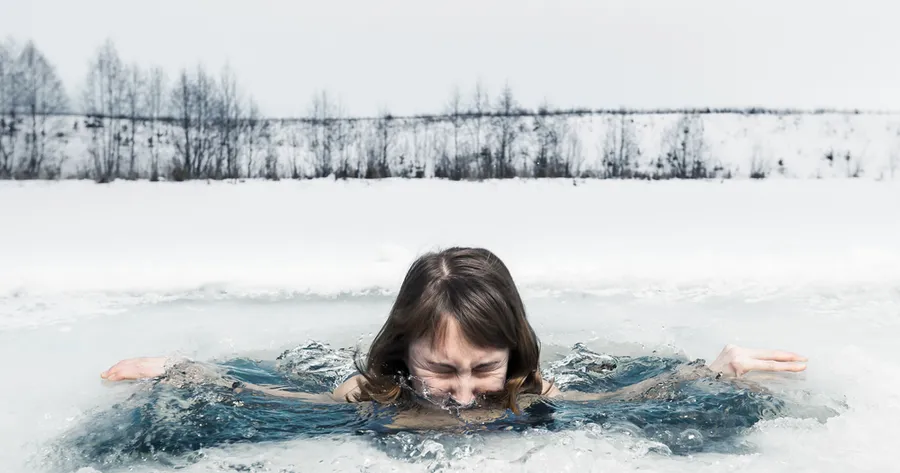 Cold Water Swimming: Top Physical and Mental Benefits