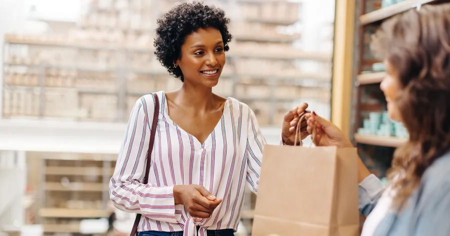 Local vs. Online: Finding Balance in Your Shopping Habits